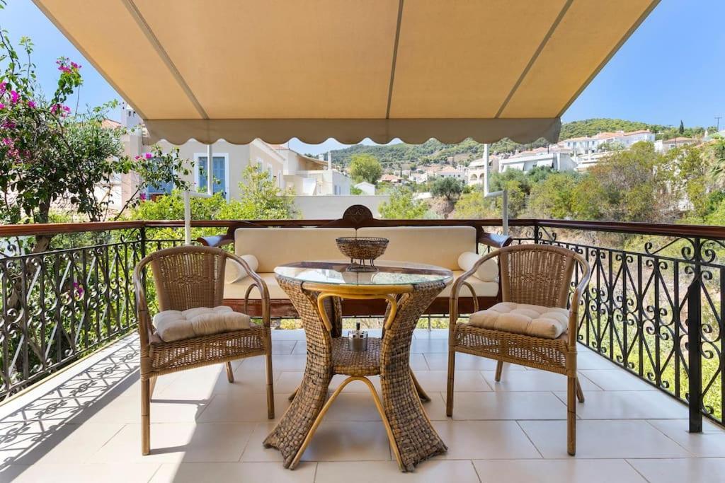 Villa Anel Spetses Town Exterior photo